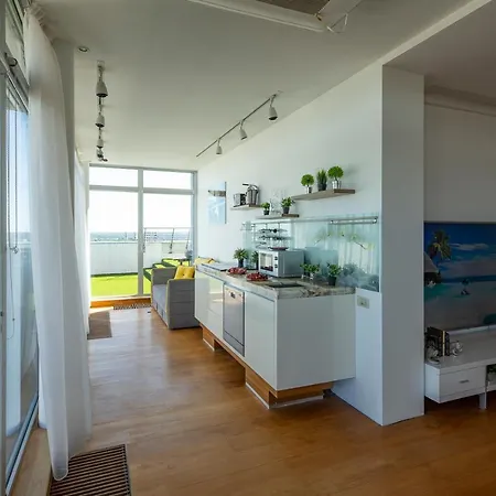 Skyhouse Private Penthouse And * リガ